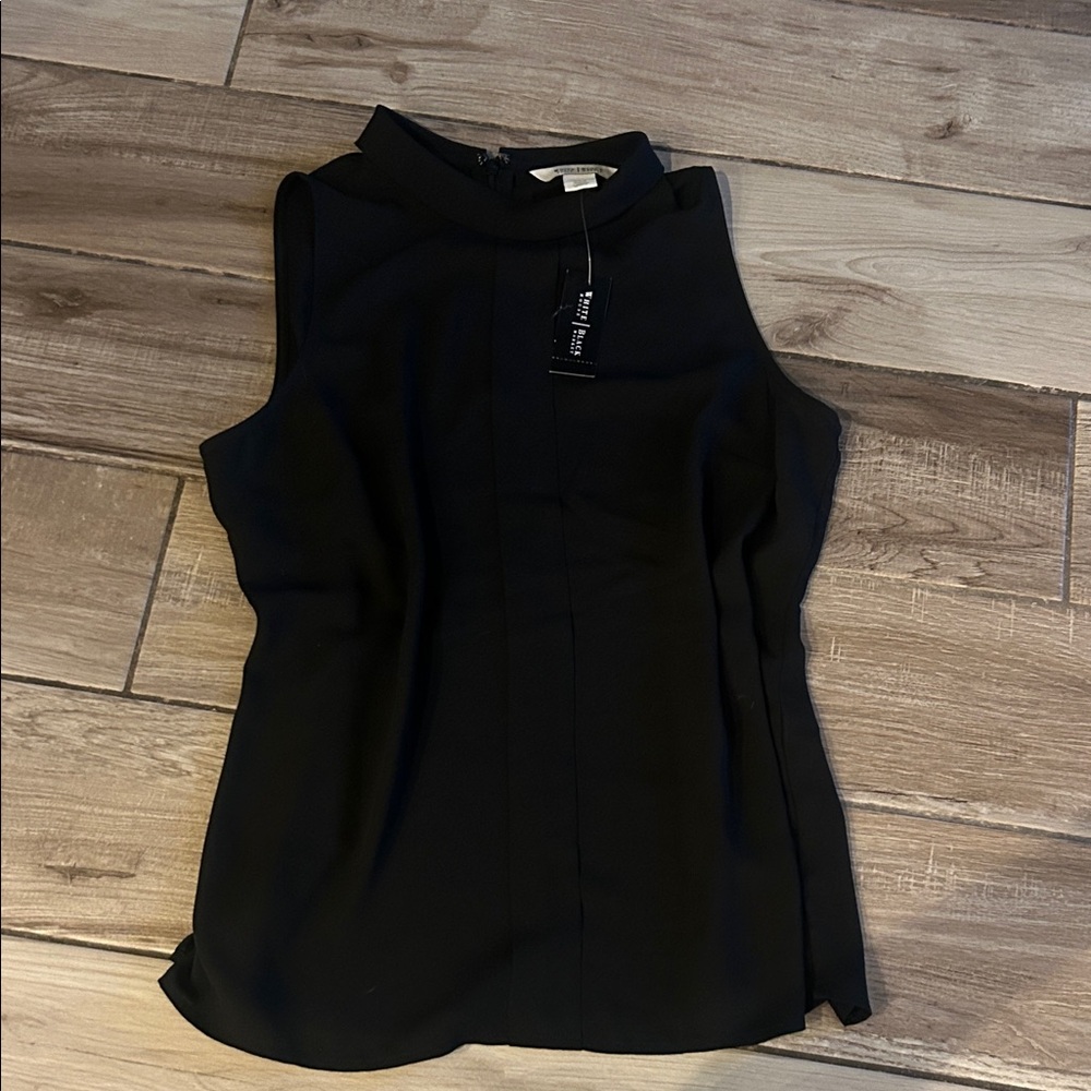 White House and black market Sleeveless Top